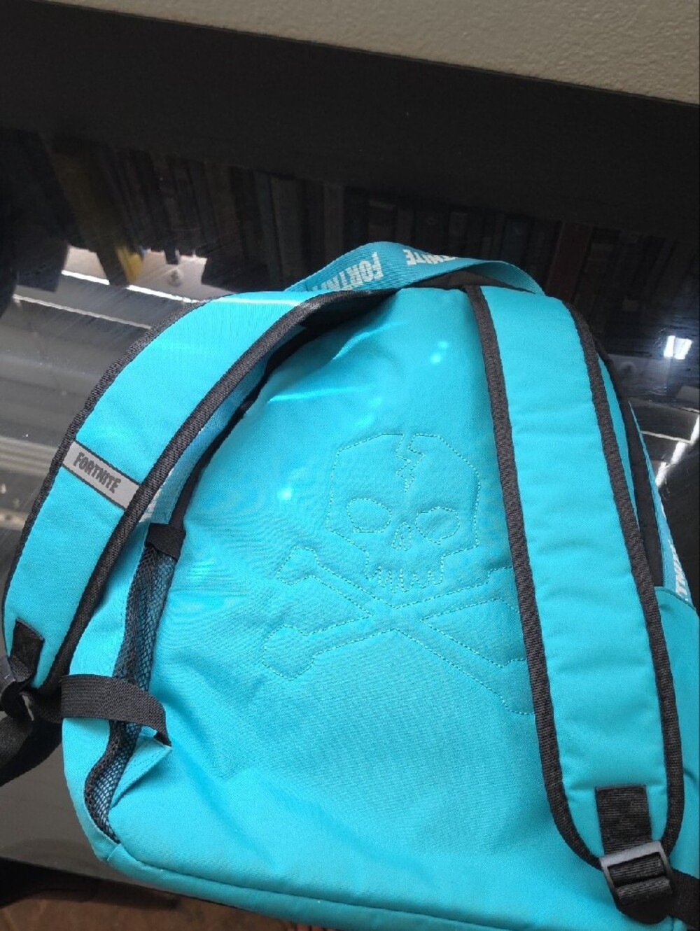 Fortnite Skeleton Backpack - Picture 2 of 3